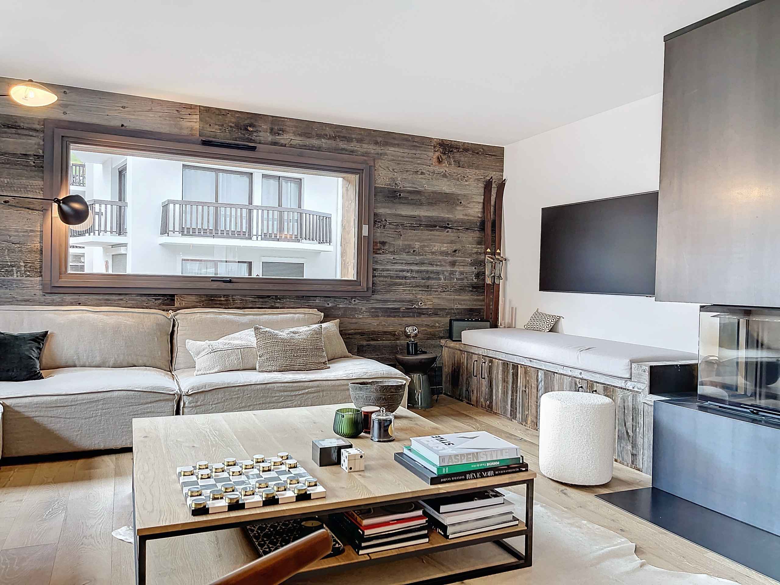 1716539693ad16857bccefc2311976349bf24813c1 - Attribut alt par défaut.