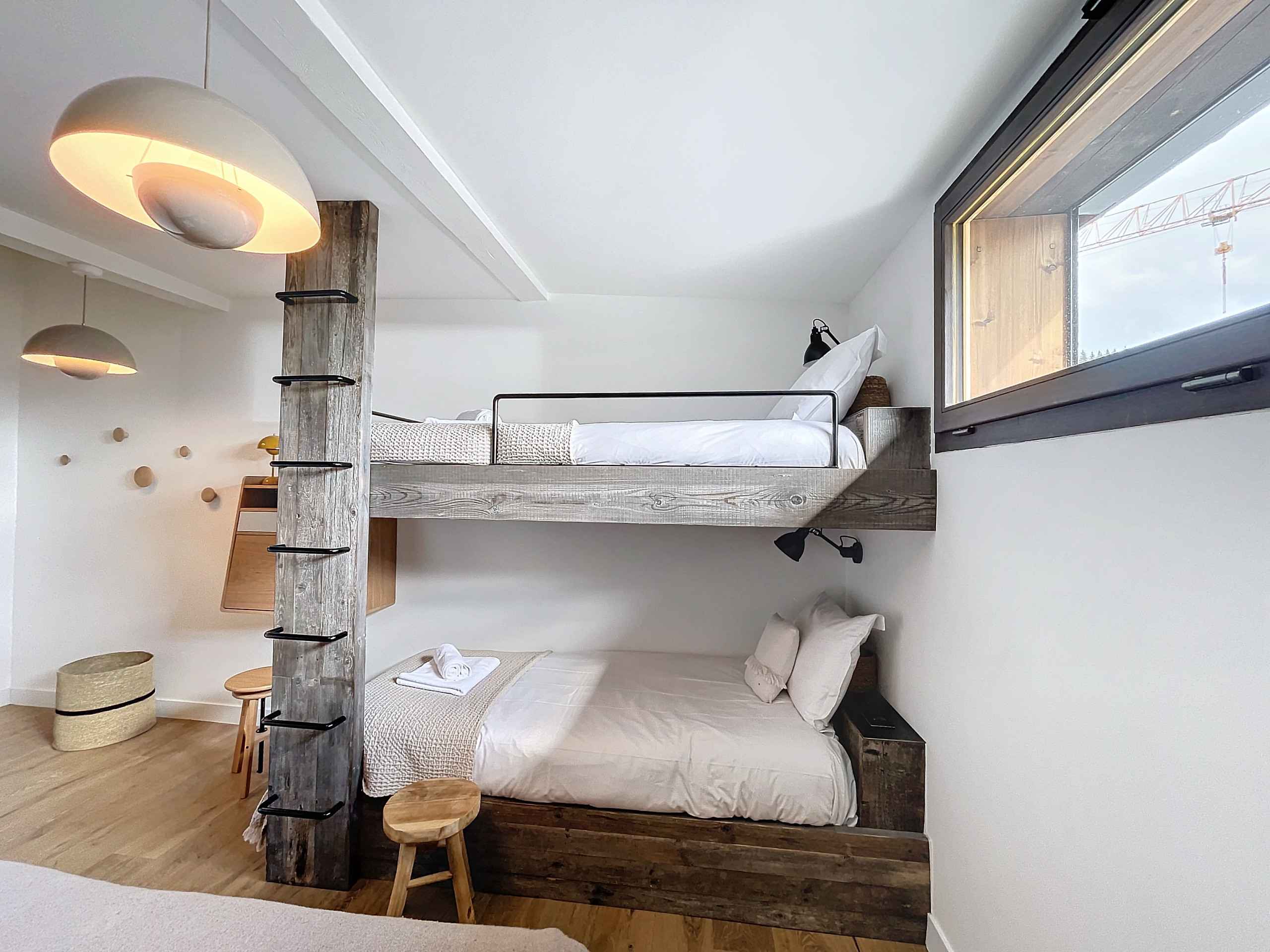 1716539673d0c42bfb3c02cefd2afb41294f015280 - Translation missing: en.helpers.application.image_tag.default_alt