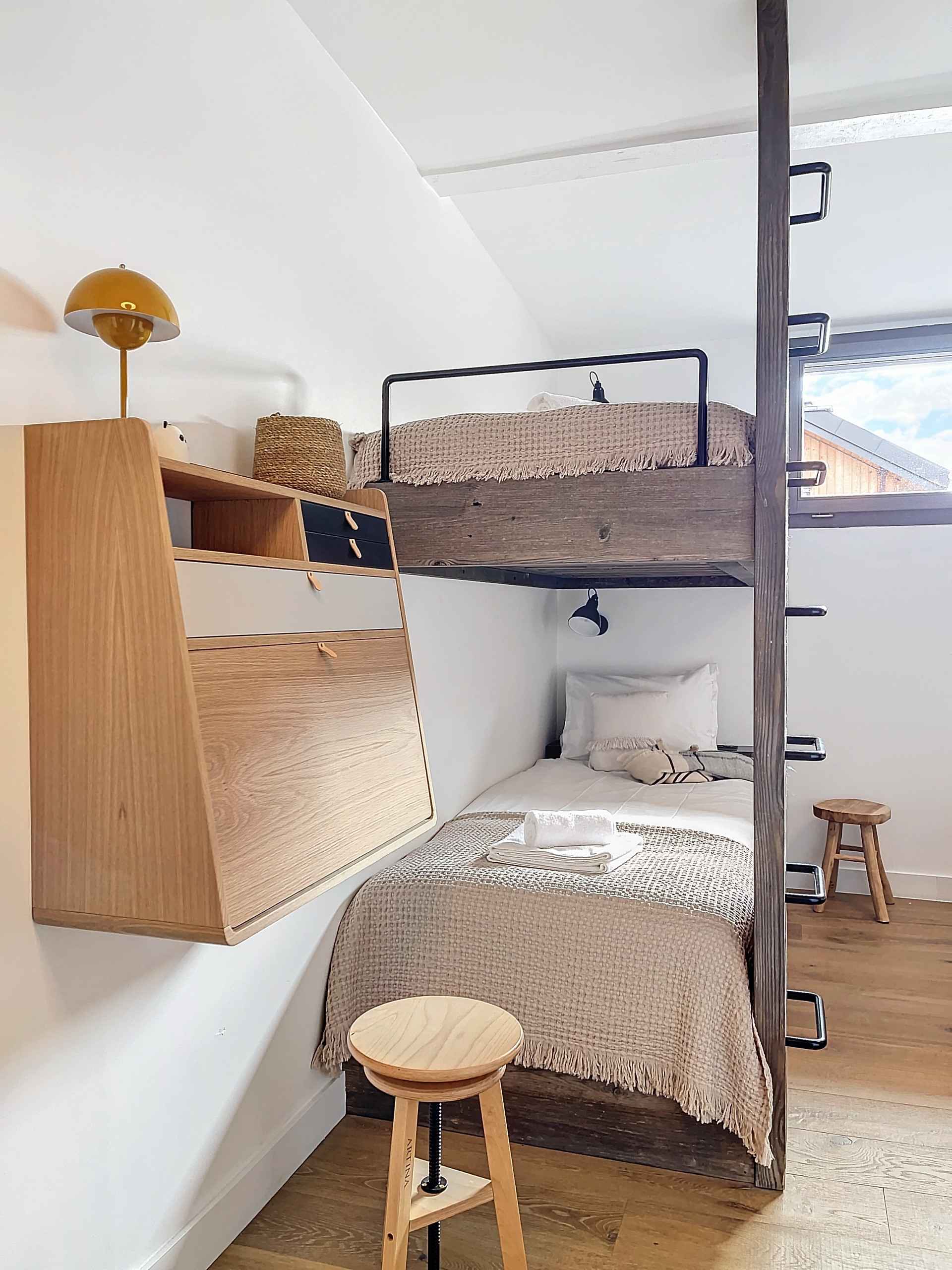 1716539662d41e45f37edb3b5c6ae235f1f1923cf4 - Translation missing: en.helpers.application.image_tag.default_alt