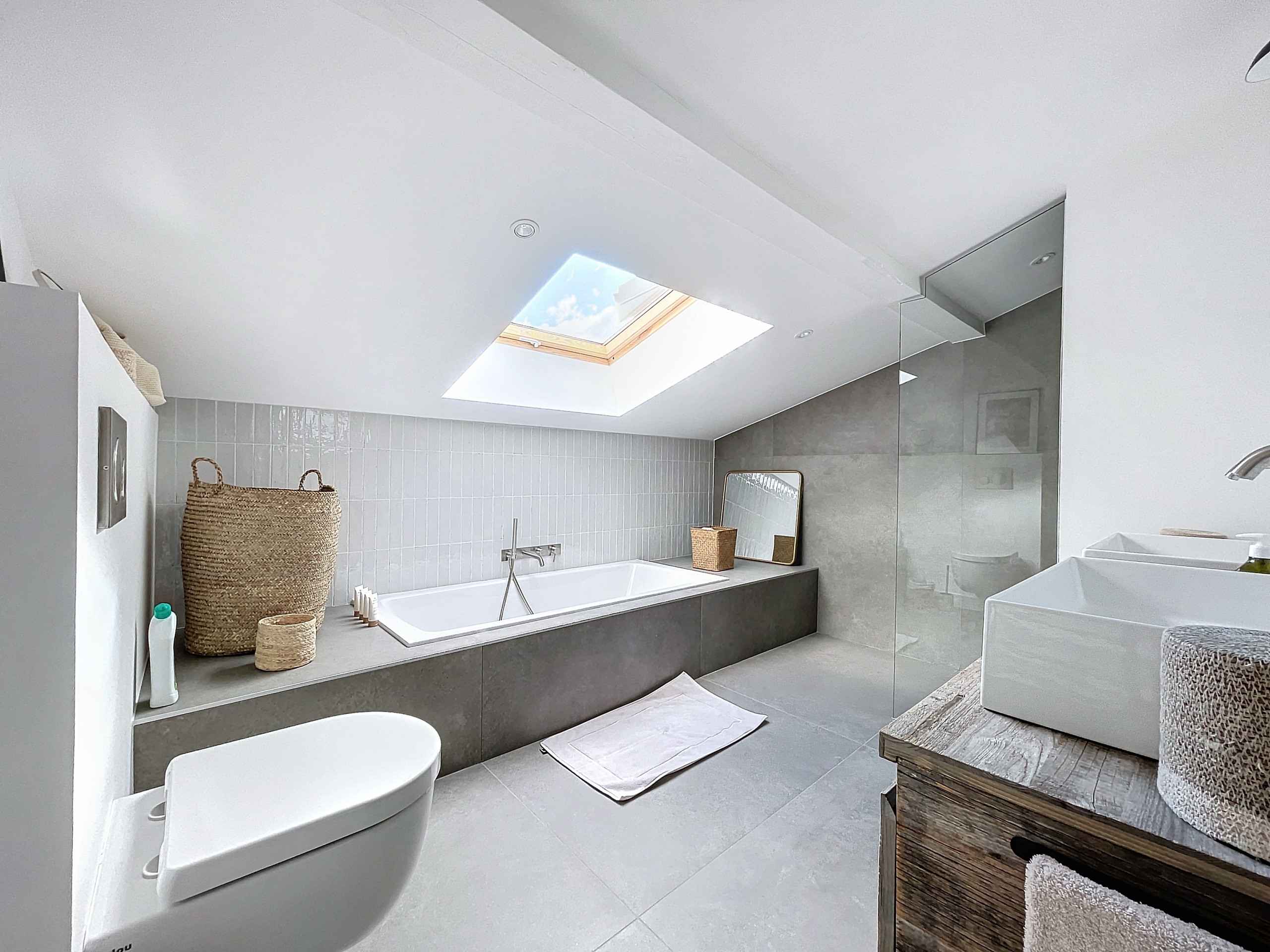 17165396597dc41fd2d443f3512e366b0fc47f09db - Translation missing: en.helpers.application.image_tag.default_alt