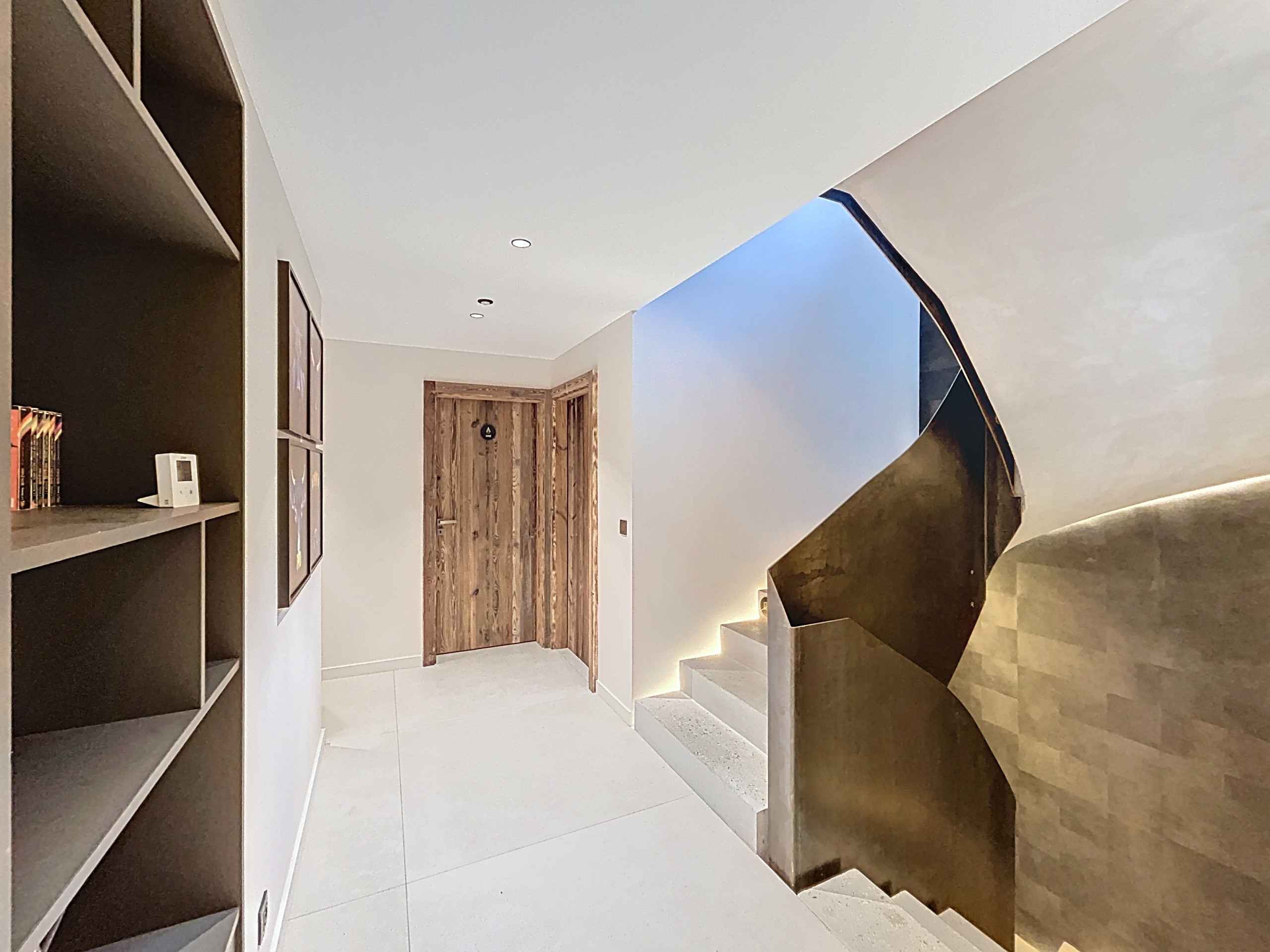 1764606986914846c882cfacc227ecb8c51ae25149 - Translation missing: en.helpers.application.image_tag.default_alt