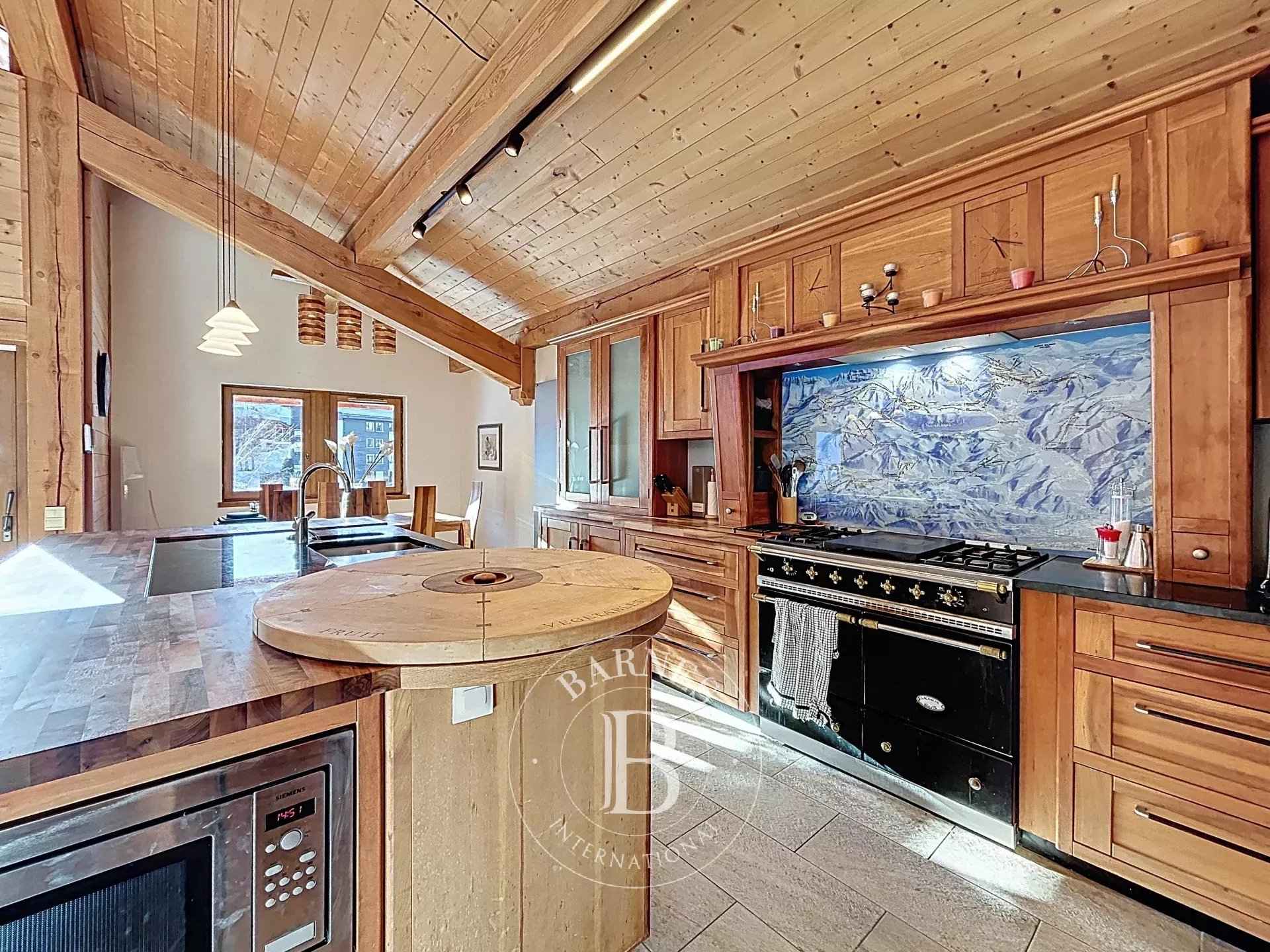 C3713cc1c1b33f115db10cf5a6afe250 be8a9af53f 1920 original - Attribut alt par défaut.