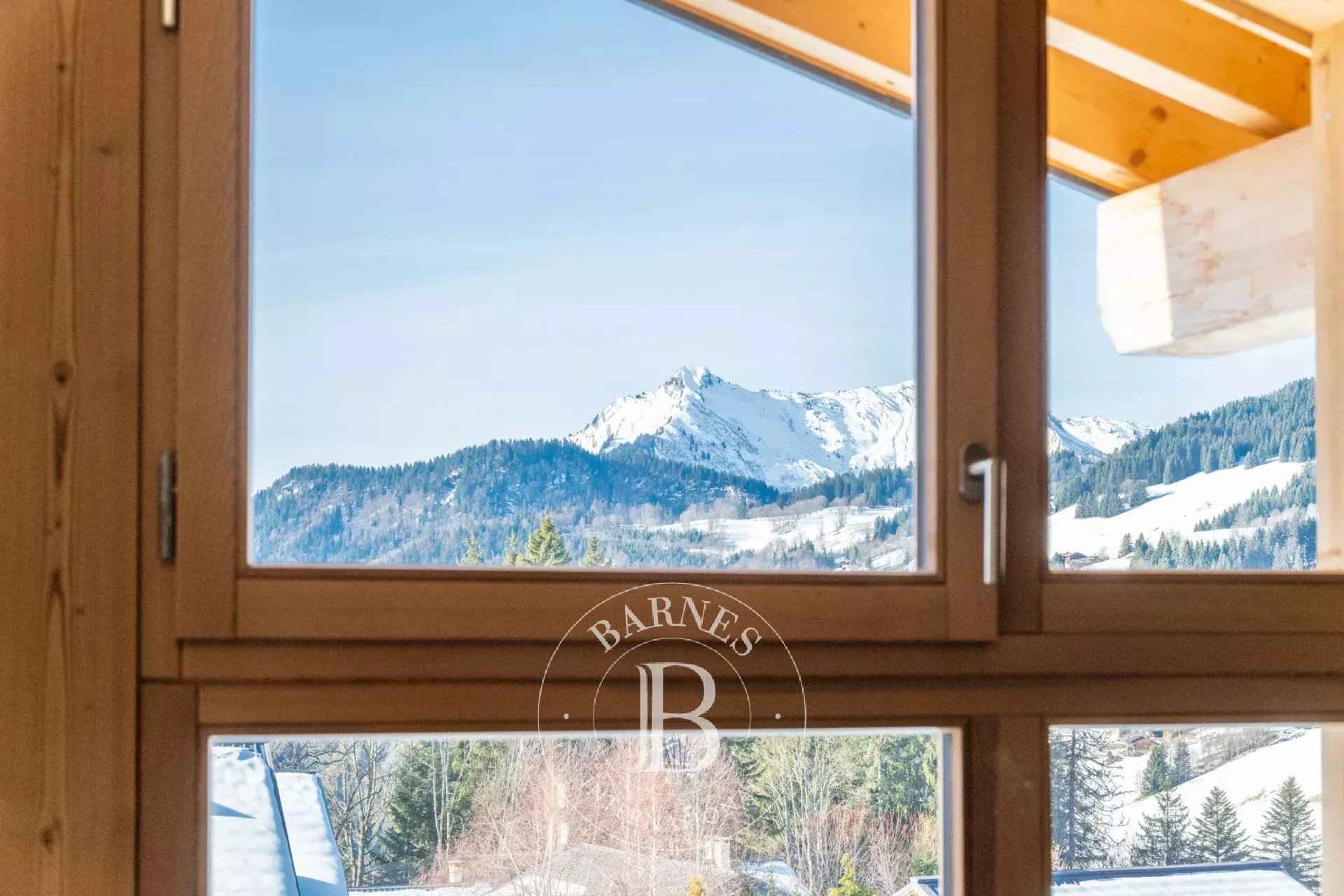 860511210e3acfc66baf6dbad45e6abf 651233f431 1920 original - Attribut alt par défaut.