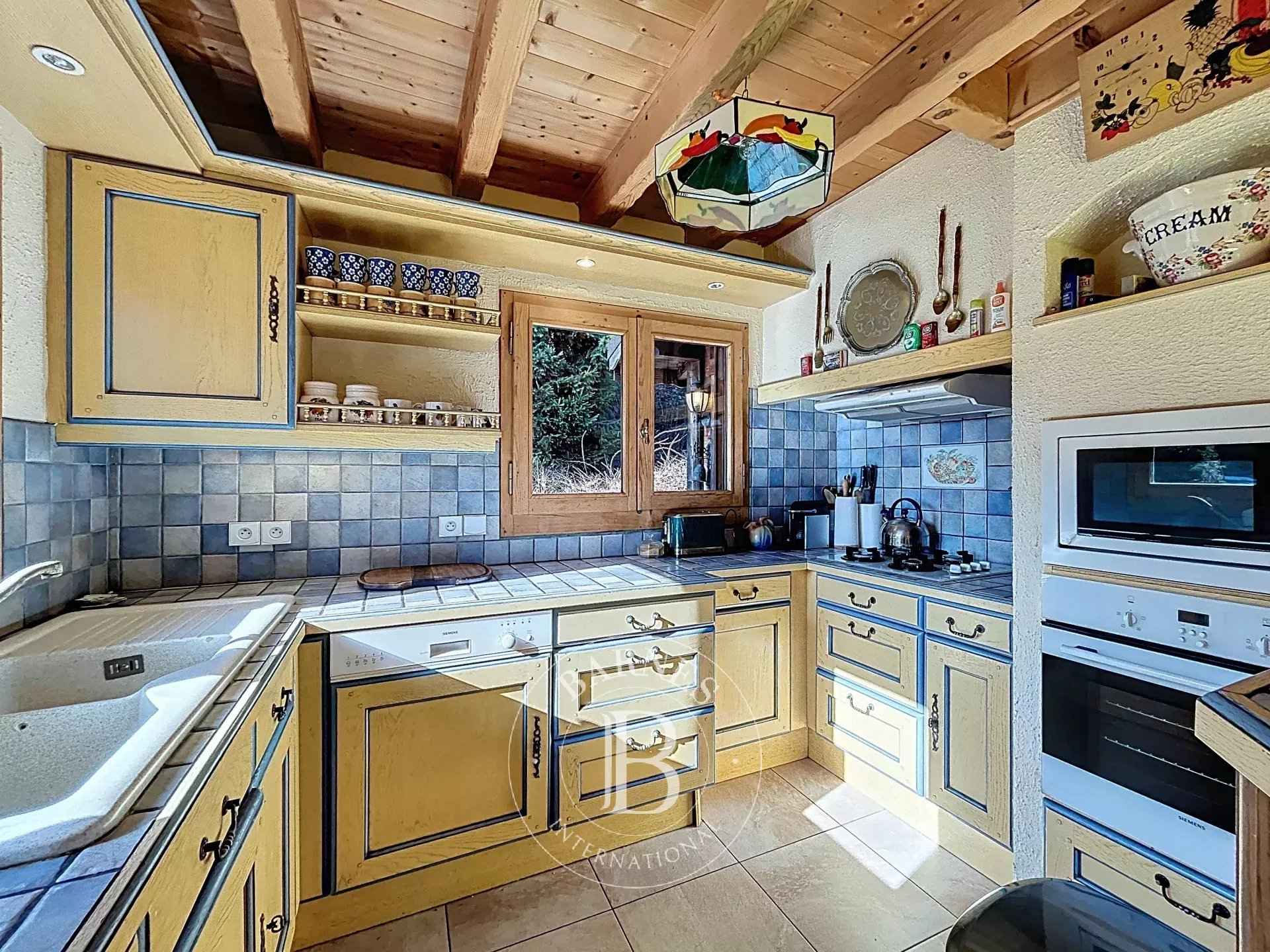 19df93d73c0380aaf6cabfa94a5be722 33e98639ba 1920 original - Translation missing: en.helpers.application.image_tag.default_alt