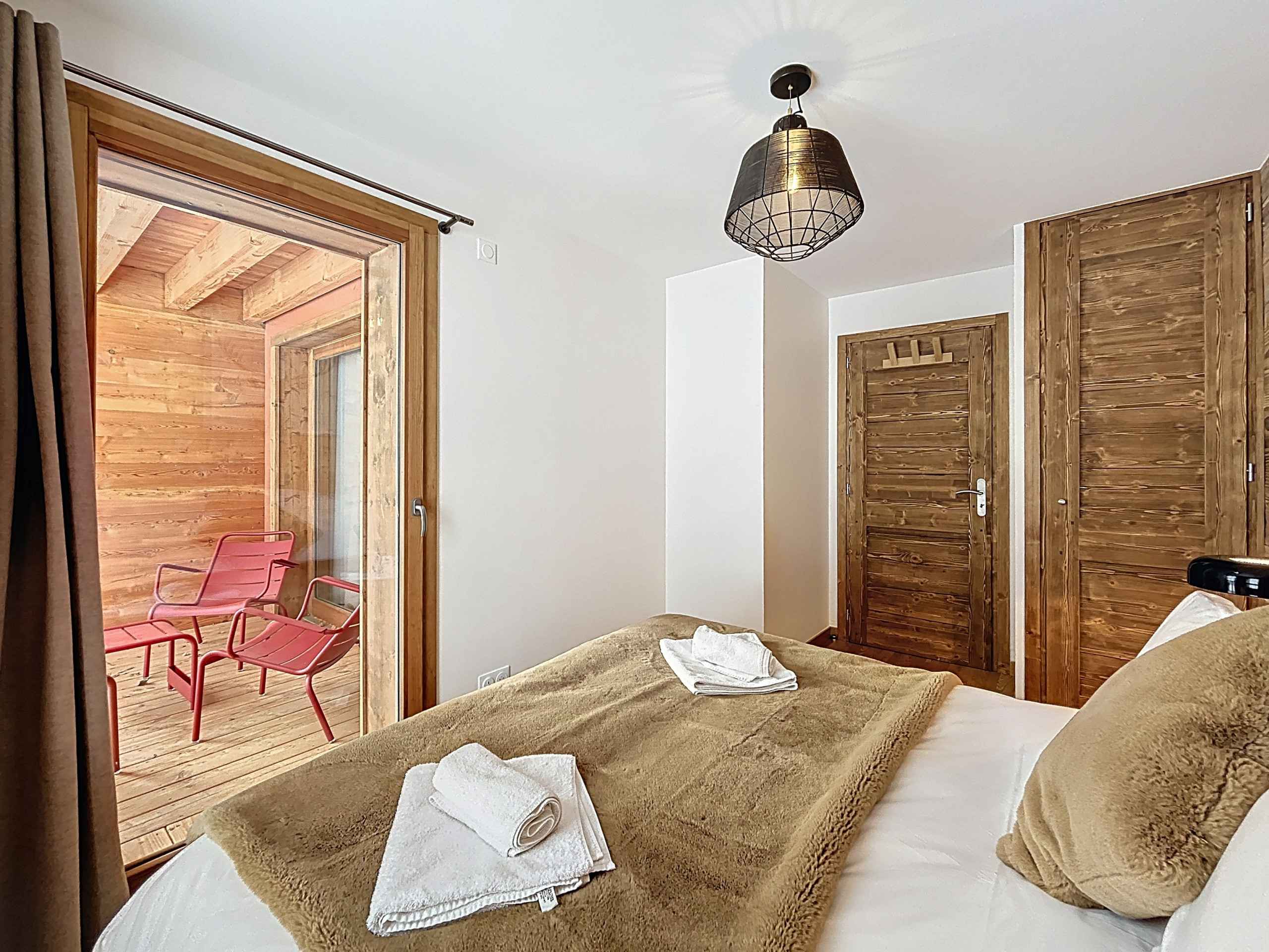 1770679552935af56cc5b4d4c1a5c8b31ee6c34af9 - Translation missing: en.helpers.application.image_tag.default_alt