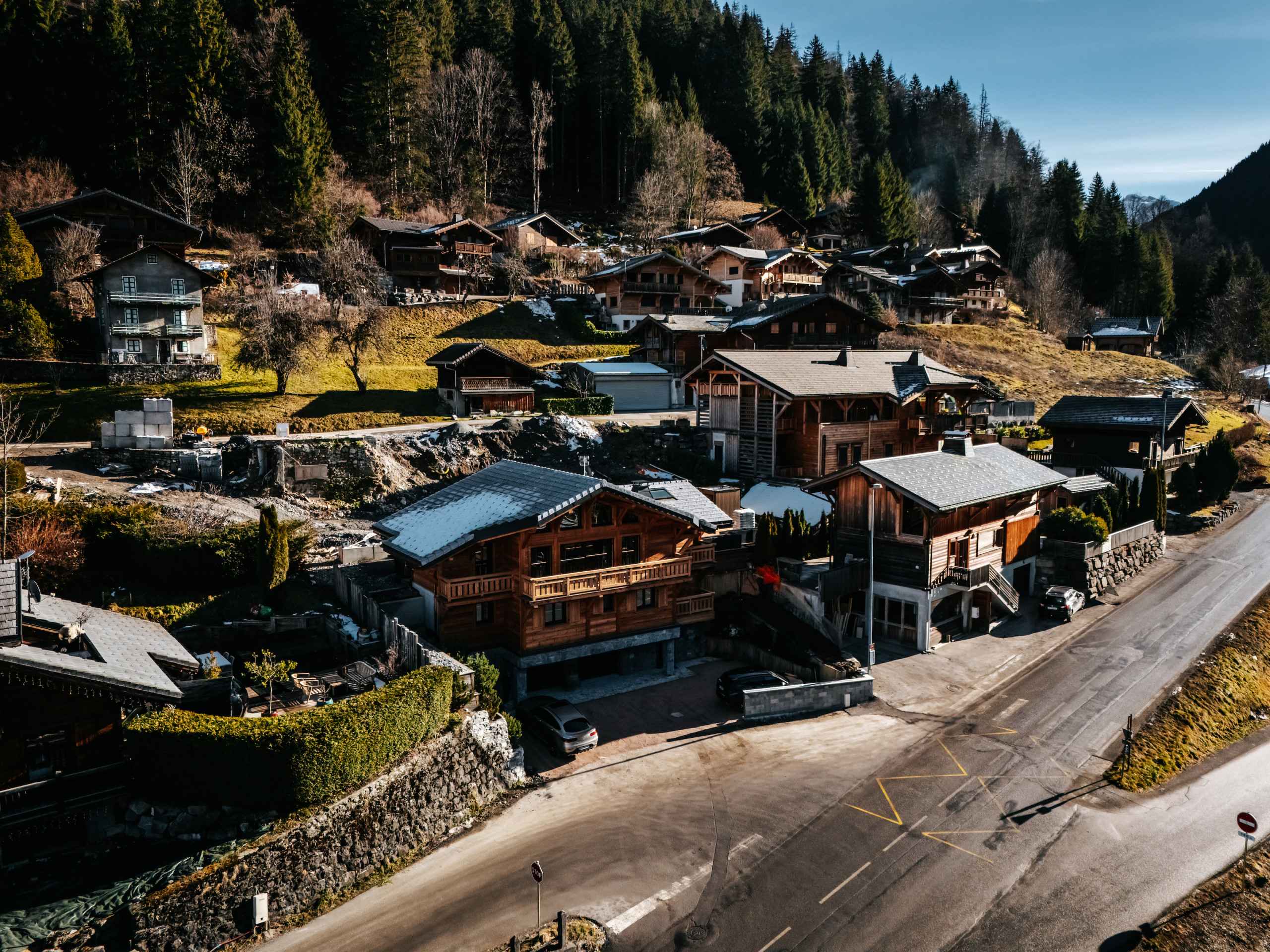 1768229369e9d483aaba687ac1cfe926af5fae7821 - Attribut alt par défaut.