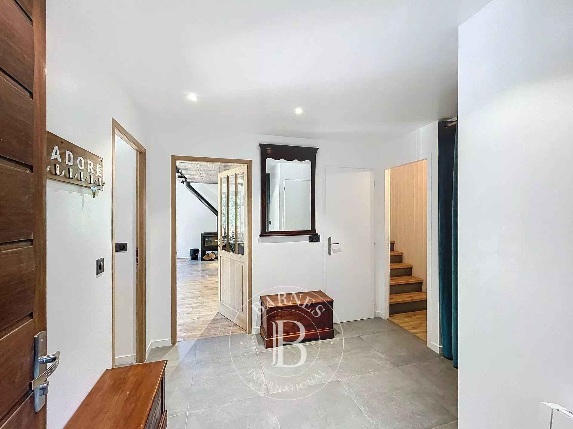 F45adeeede6b5f0c9900413a1f944b2f d5845d69d1 1920 original - Attribut alt par défaut.