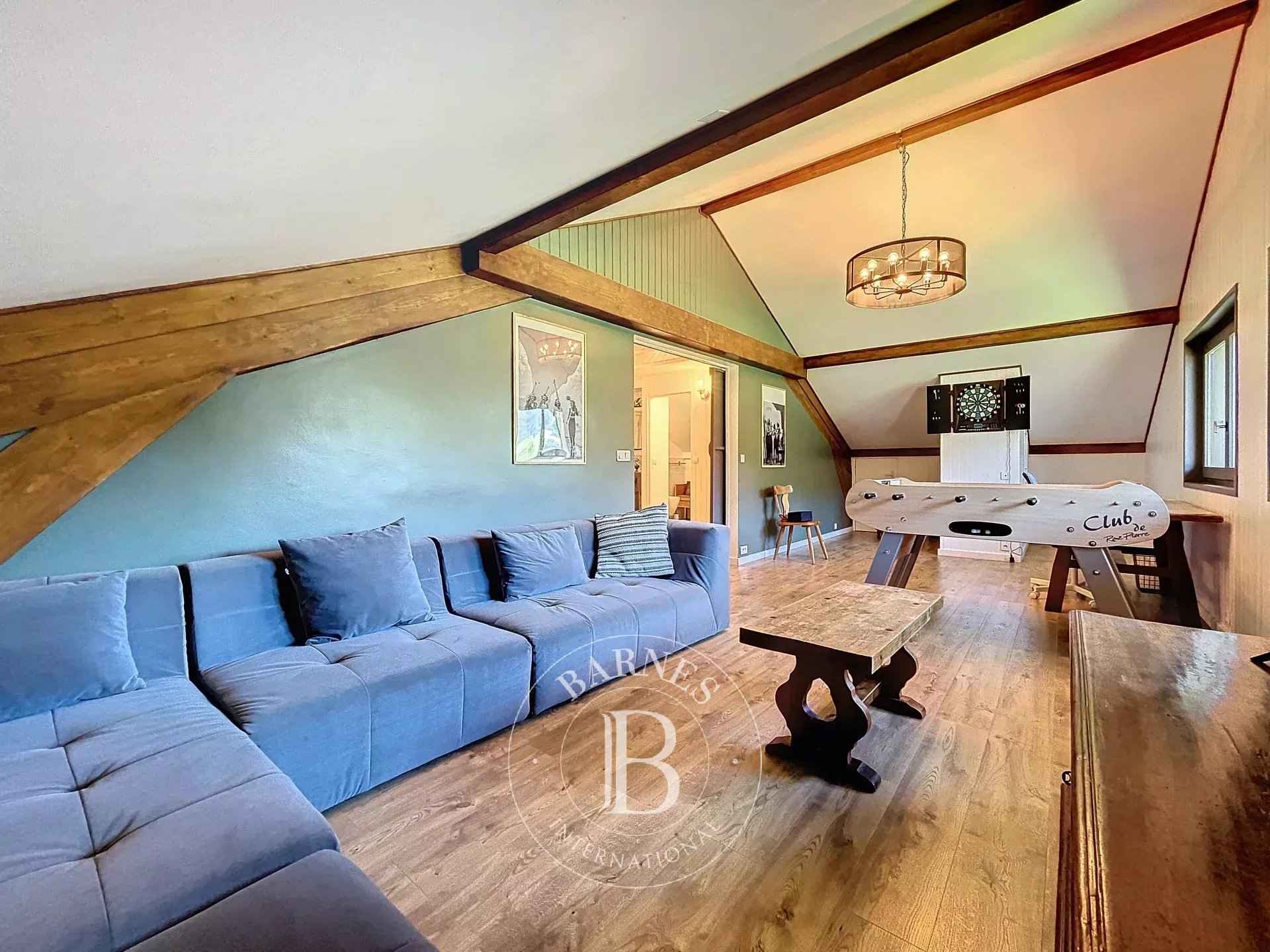 975c57eefcd402010fe0c5a962234bd0 42abb13646 1920 original - Attribut alt par défaut.