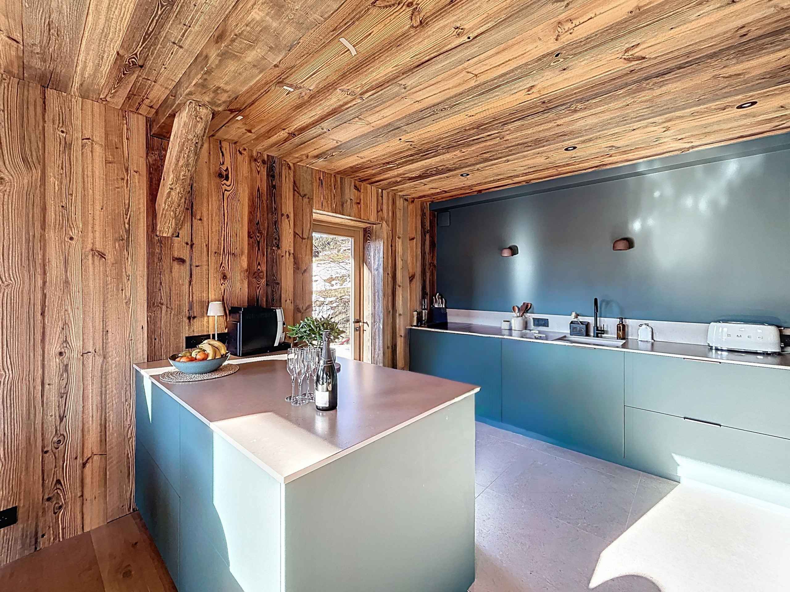 17656699070d7ffab524d529cbe37541eaa97778f5 - Translation missing: en.helpers.application.image_tag.default_alt