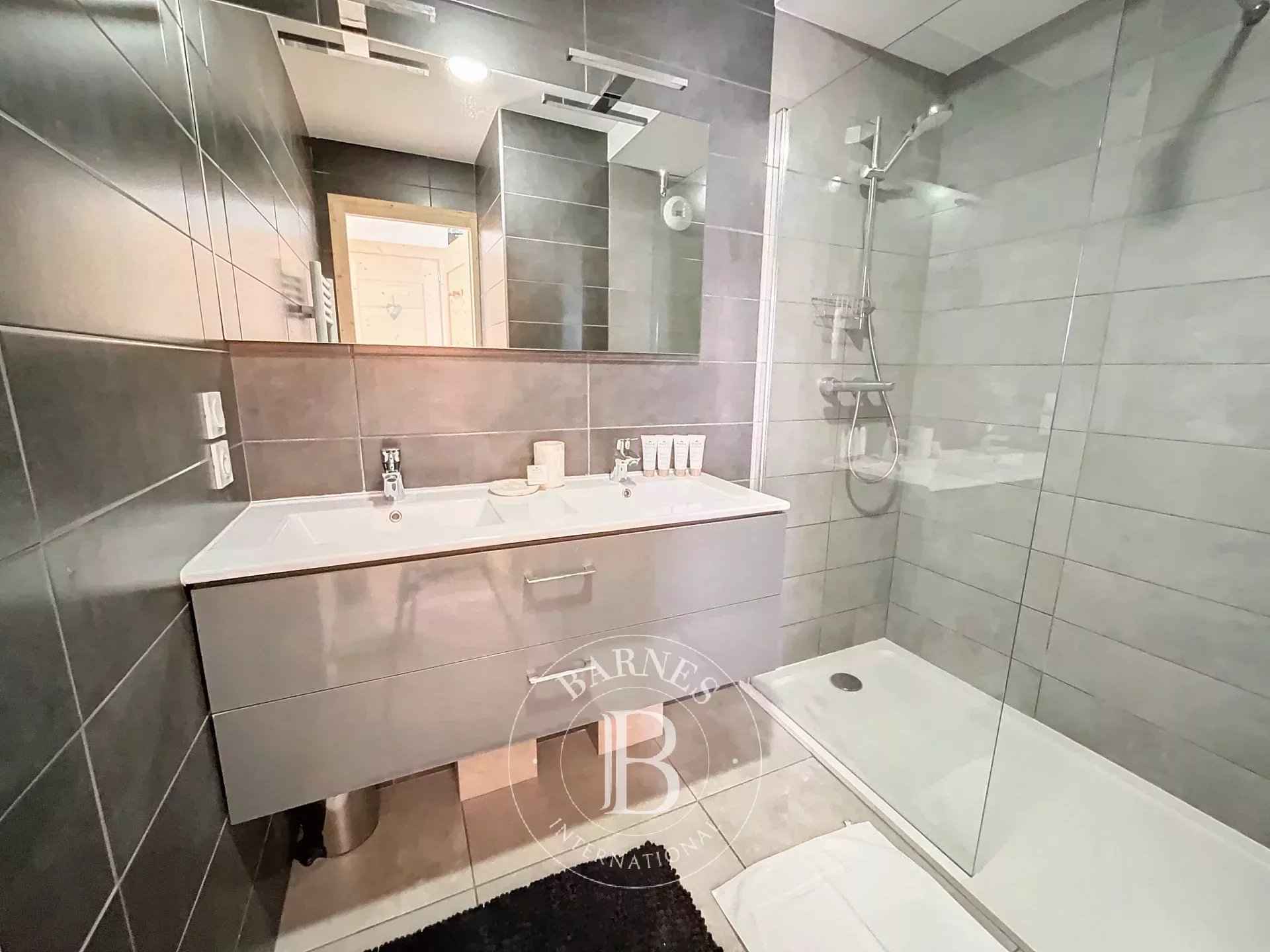 2a9d852a4638bbe5936176e664e40709 e3493de81d 1920 original - Attribut alt par défaut.